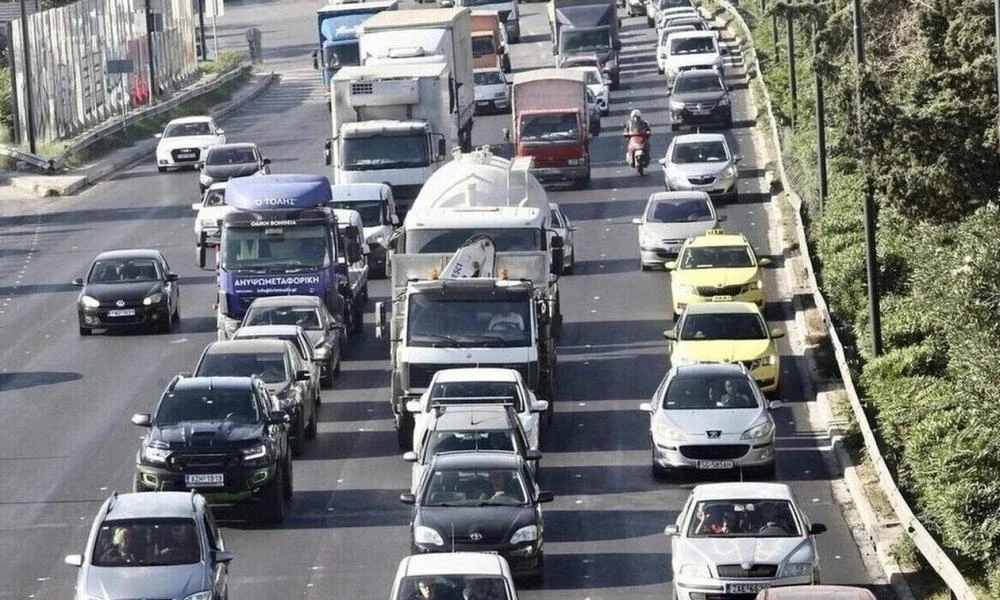 Χάος στην Αττική Oδό: Ηλικιωμένος μπήκε στο αντίθετο ρεύμα